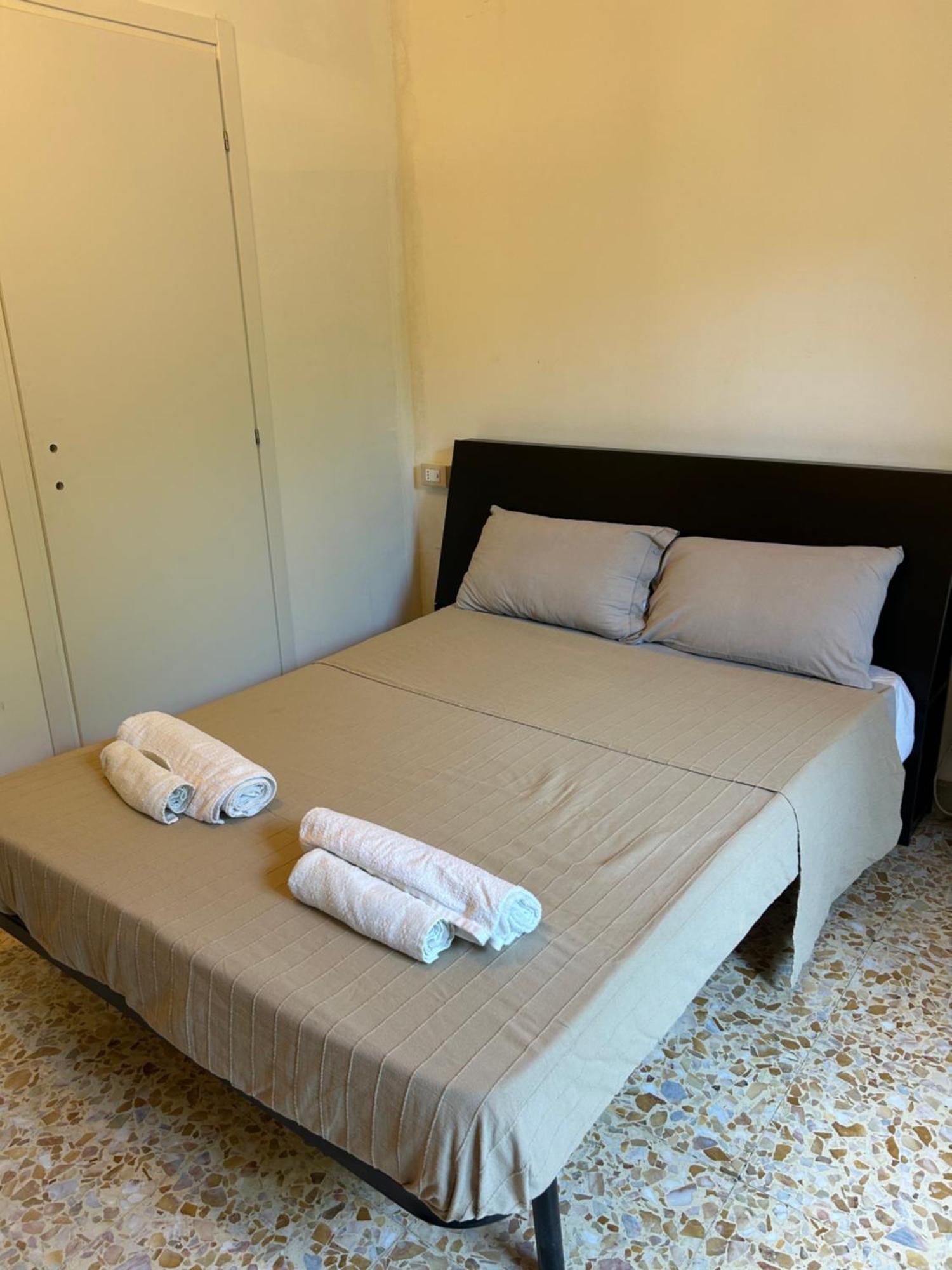 Bed and Breakfast Bed And Books Катания Номер фото